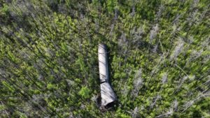 Падение частей ракеты в Якутии: экологи берут пробы почвы и воды