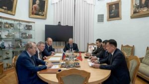 Судьба Байкала: ученые РФ и Монголии оценивают риски строительства ГЭС