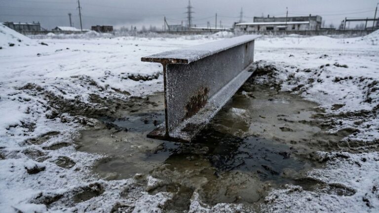 Экологи фиксируют критическое таяние вечной мерзлоты на Крайнем Севере