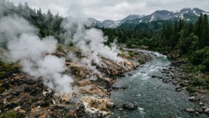 Термальные воды и выбросы газа: как меняется ландшафт Камчатки